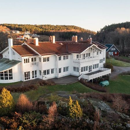 Ah Stifts- & Konferensgard Hotel Ljungskile Exterior foto