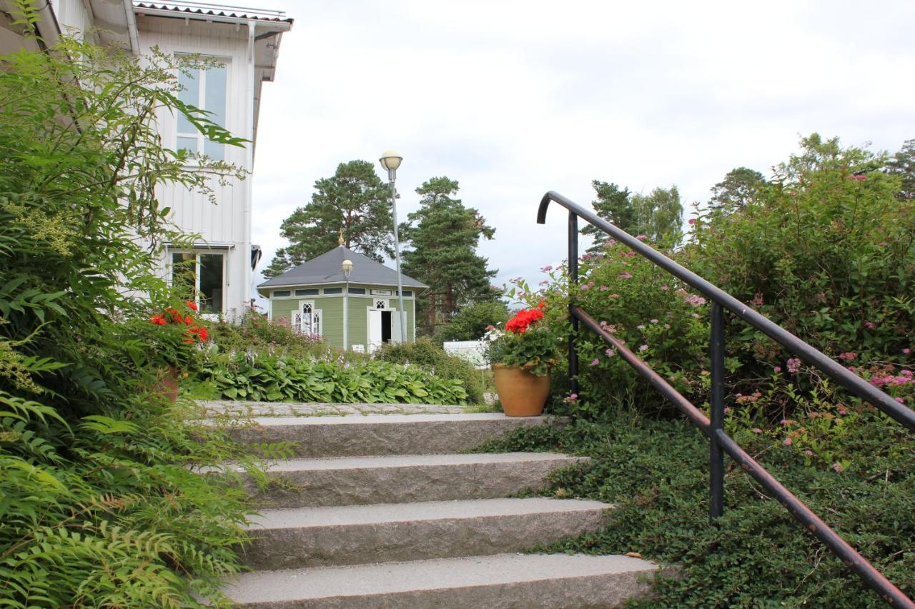 Ah Stifts- & Konferensgard Hotel Ljungskile Exterior foto